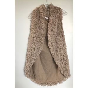 Story of Lola Faux Fur Curly Lamb Vest